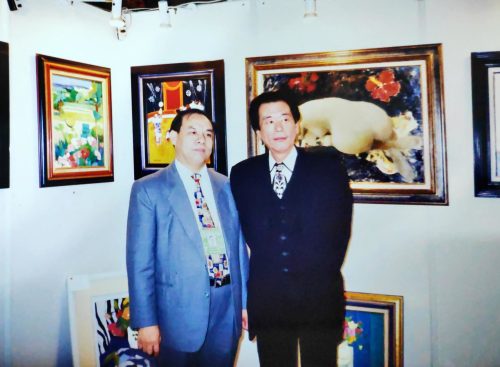 17) 1998 Shanghai Art Exposition Artist Ting Shao Kwang Visited Our Booths