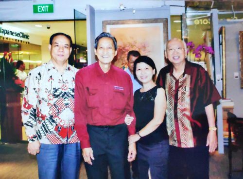 45) 2010 Liang Court New Gallery Opening Ceremony NAFA Ex-Principal Mr. Lim Yew Kuan With Local Born 1st Generation Artist Mr. Choo Keng Kwang And hIs daughter Ai Loon